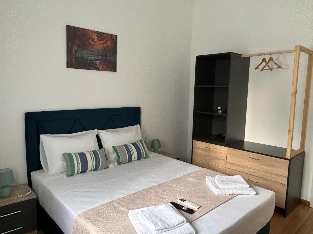 Technopolis Luxury Apartments เอเธนส์ ภายนอก รูปภาพ